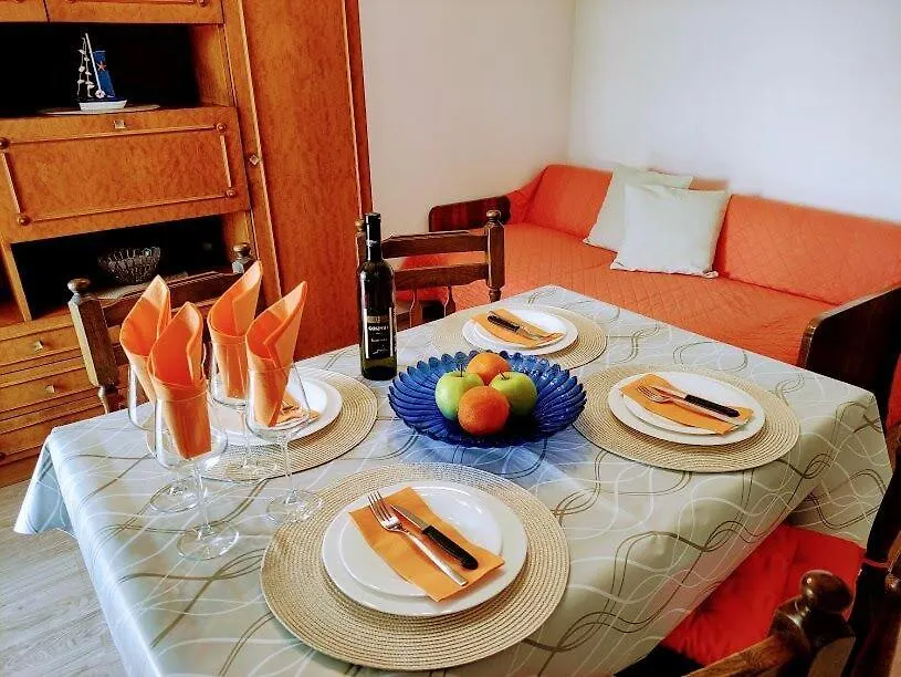 Apartments Mira Novi Vinodolski
