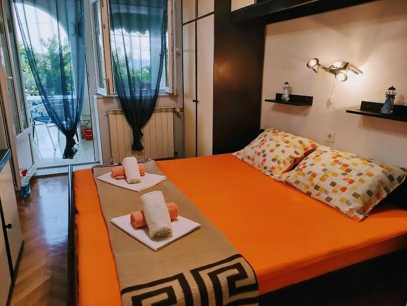 Apartments Mira Novi Vinodolski