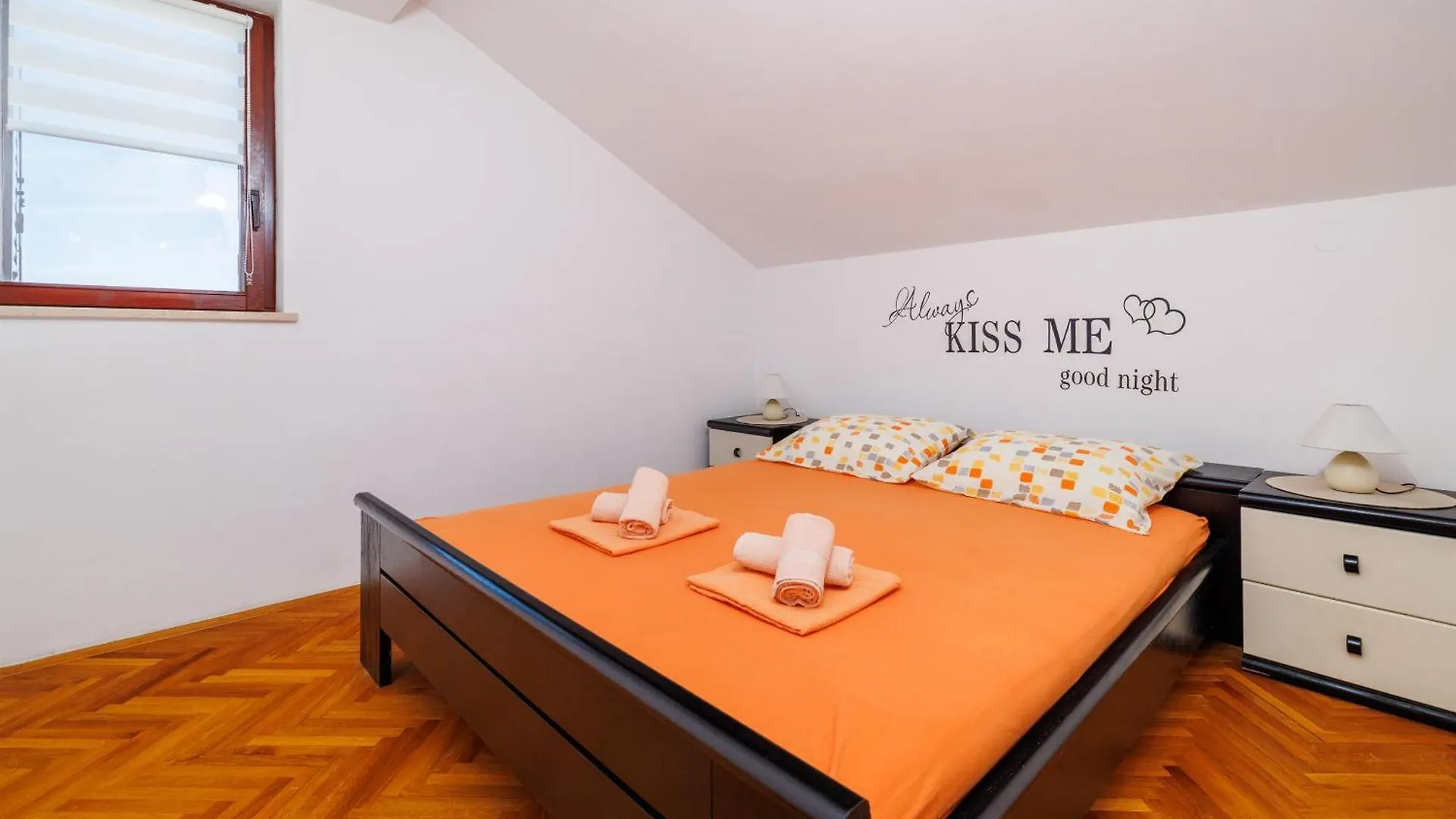 Apartments Mira Novi Vinodolski